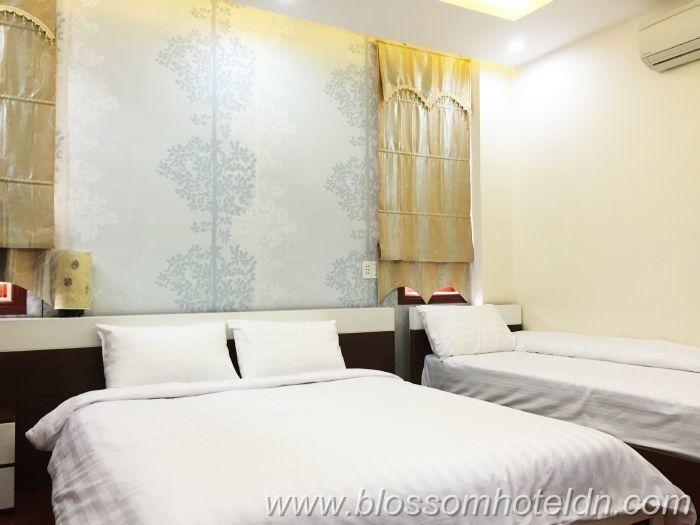 Blossom July Hotel Дананг Екстериор снимка